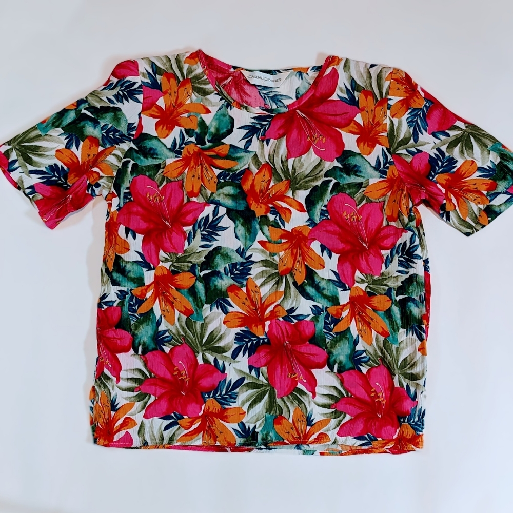Vintage 80s floral patterned shirt